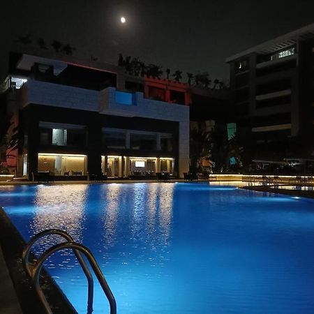 Parkside Boutique 3 Bbr Serviced Apartment - Ocean Blue - Near Airport Il Il Cairo Esterno foto