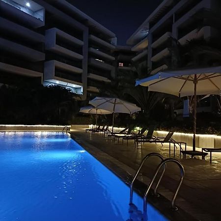 Parkside Boutique 3 Bbr Serviced Apartment - Ocean Blue - Near Airport Il Il Cairo Esterno foto