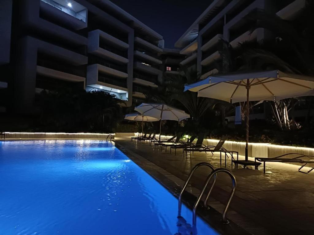 Parkside Boutique 3 Bbr Serviced Apartment - Ocean Blue - Near Airport Il Il Cairo Esterno foto