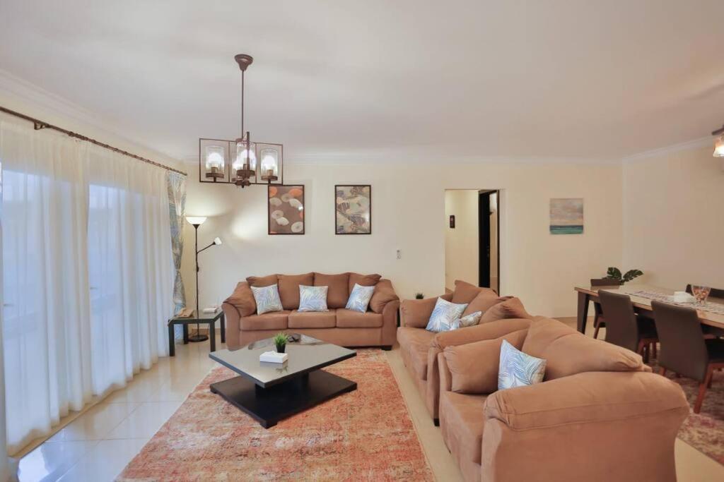 Parkside Boutique 3 Bbr Serviced Apartment - Ocean Blue - Near Airport Il Il Cairo Esterno foto
